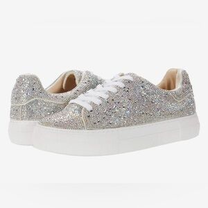 Betsey Johnson Sidney Sneakers, size Big Girl 5.5